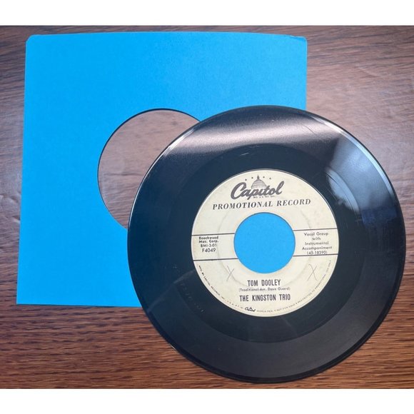 The Kingston Trio Tom Dooley Ruby Red 45 Country Promo Capitol F4049 - Picture 3 of 4